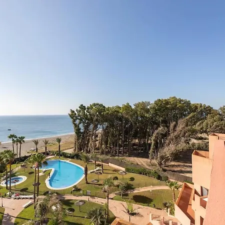 Apartment Views - Renovated 2 Bedroom Rdr325 *